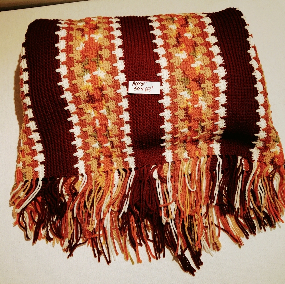 ❣️VINTAGE HAND CROCHETED BLANKET❣️